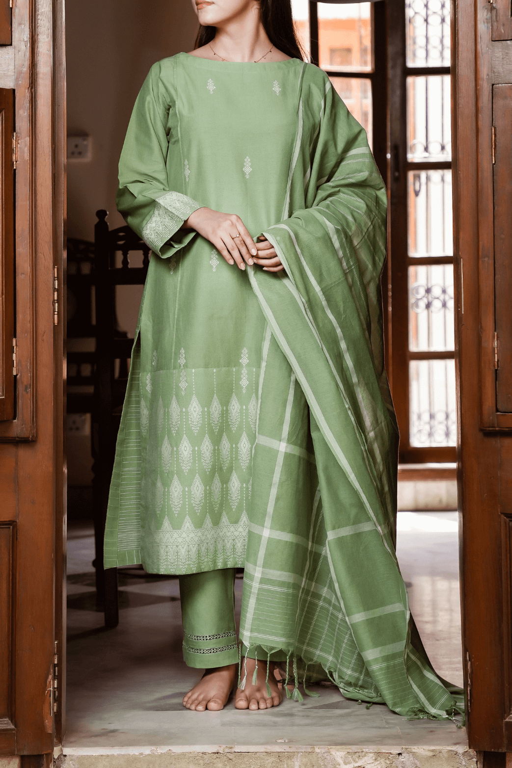 Mehr-E-Khizra Handwoven 3pc