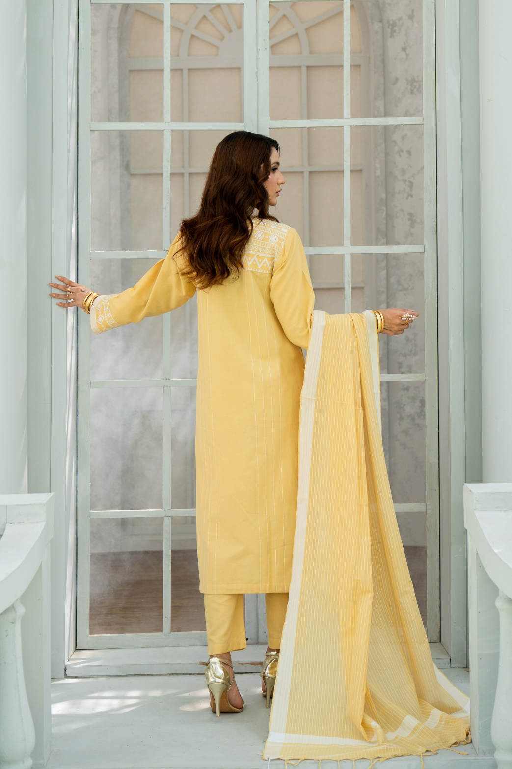 Gil-E-Awalin Handwoven 3pc