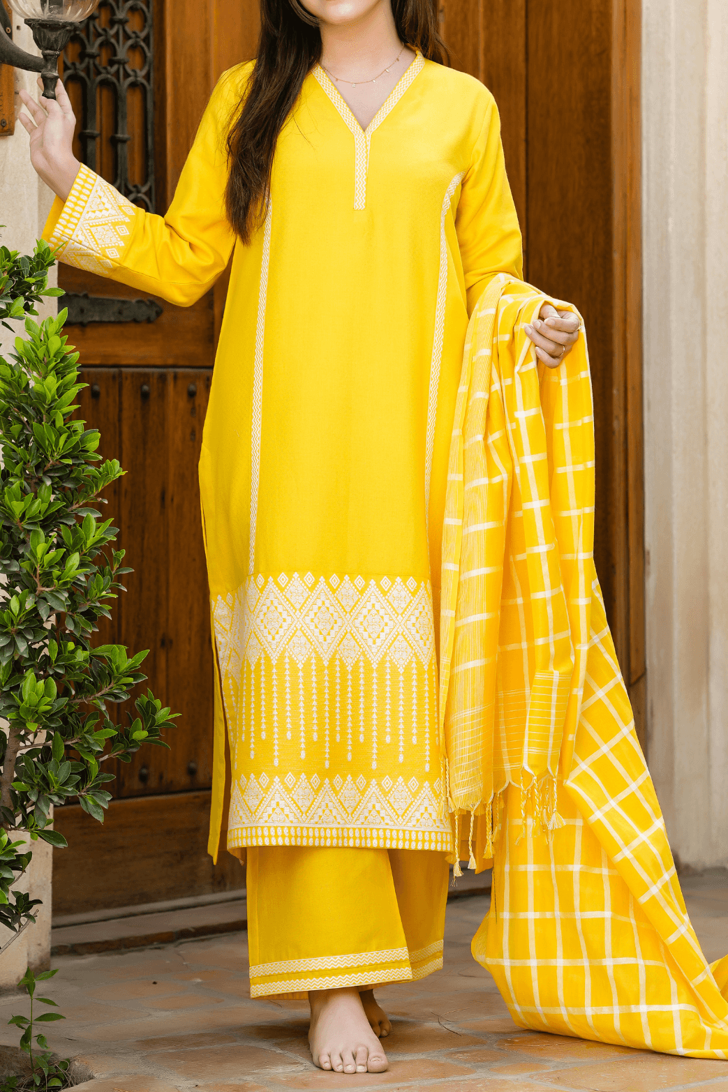 Zia-E-Kun Handwoven 3pc
