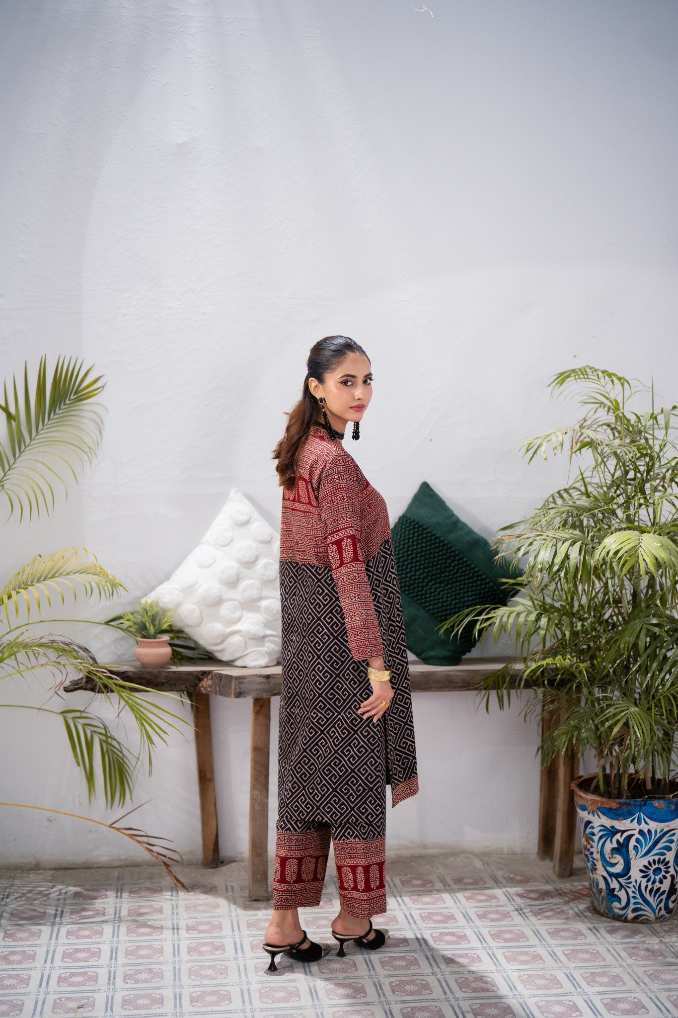 Garho (Unstitch 2Pc)