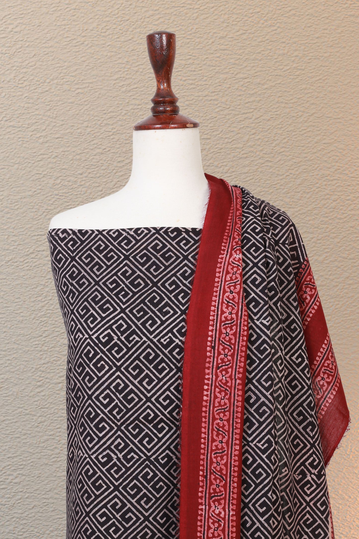 Garho (Unstitch 2Pc)