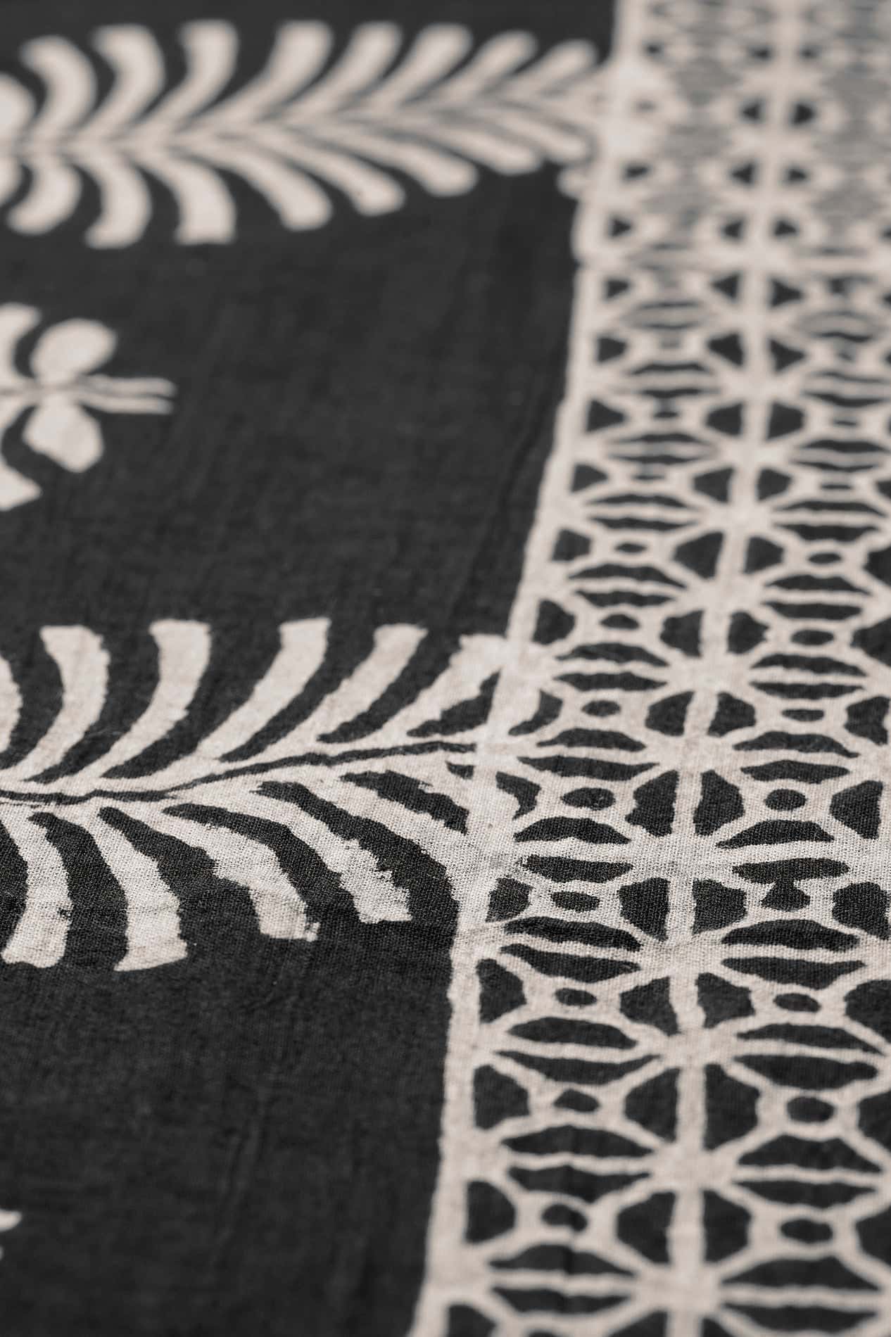 Sang e Khaara (Unstitch 2Pc)