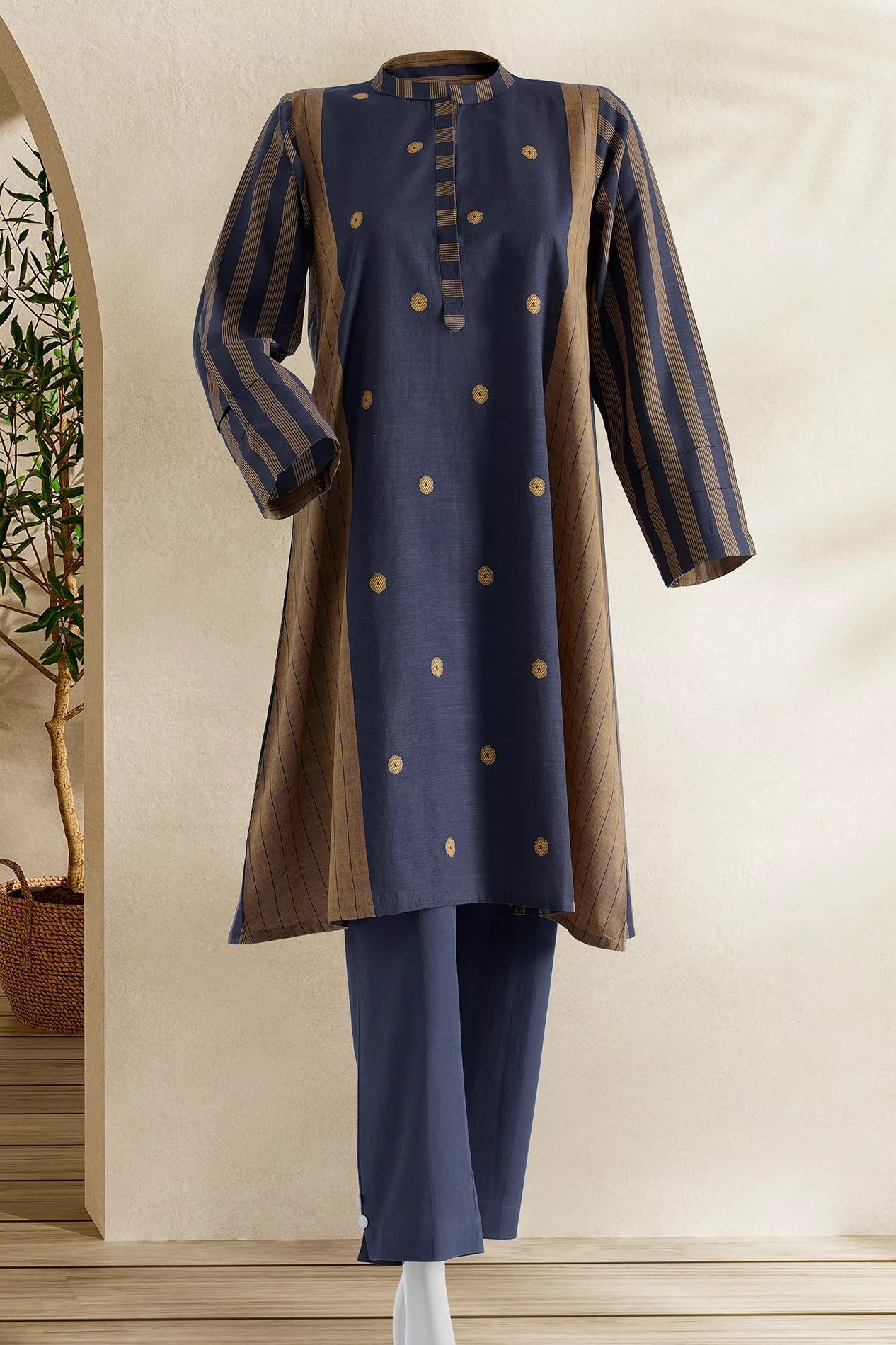 Medallion Hand-woven