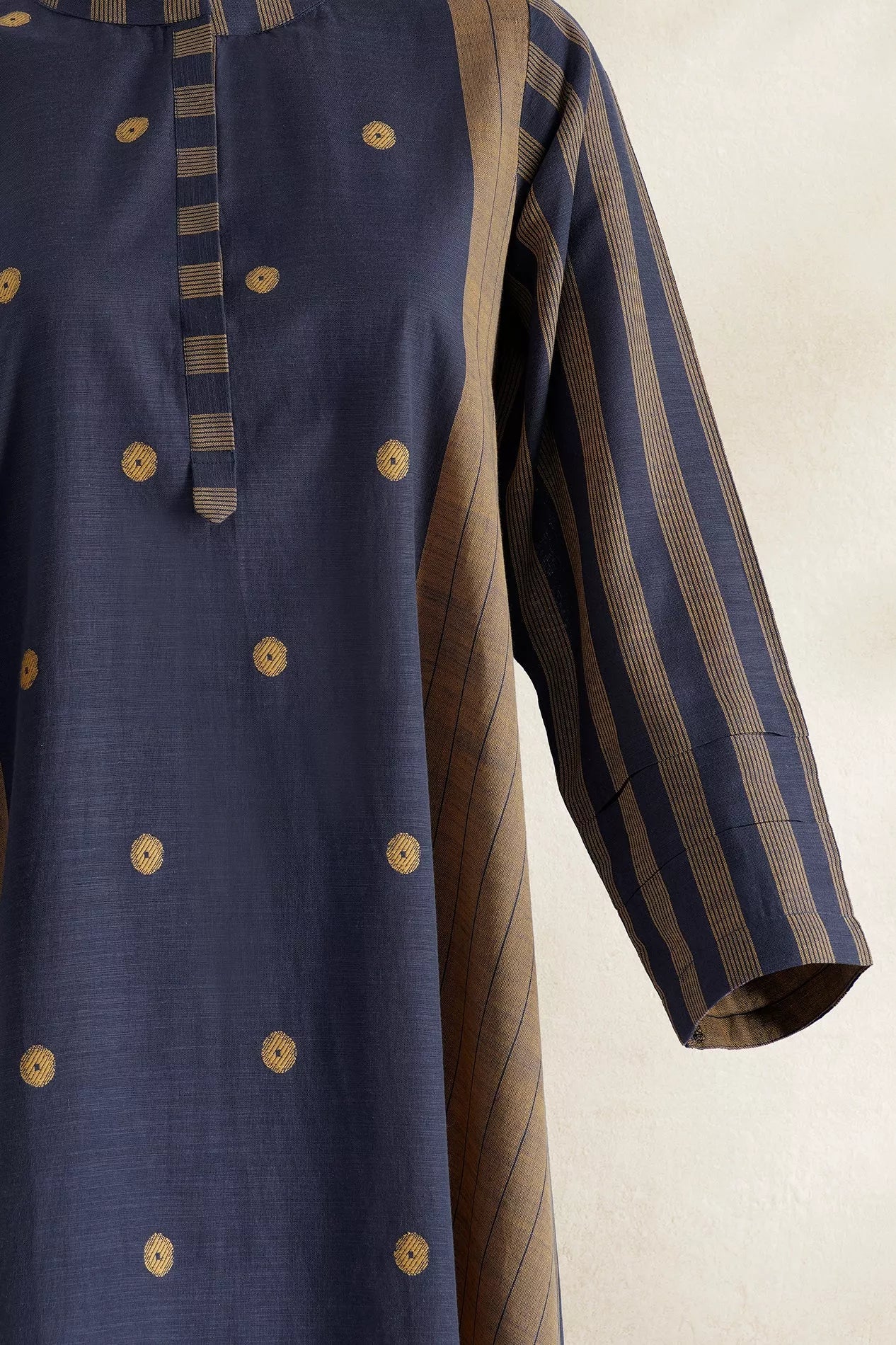 Medallion Hand-woven